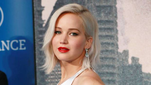 ioncetookdrugswhilefilminghungergames:jenniferlawrence